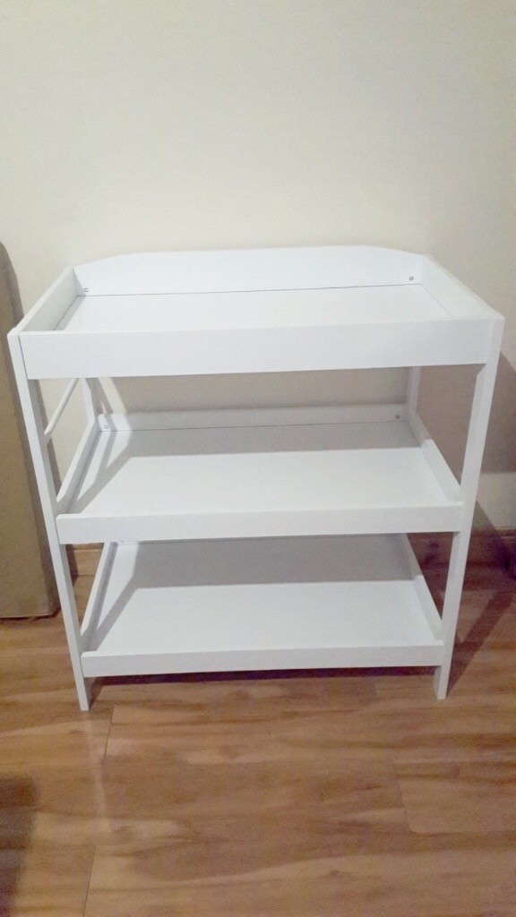changing table gumtree
